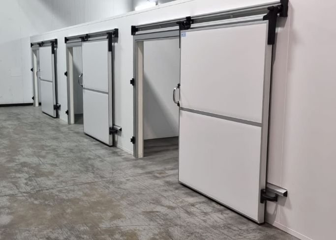 Types of Cold Room Doors for Modular Cold Rooms 